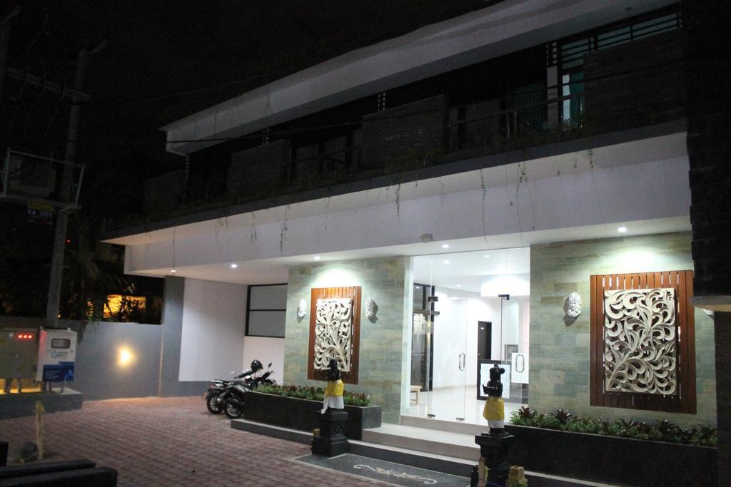 Rabasta Mahayana Kuta Hotel Bali Kültér fotó